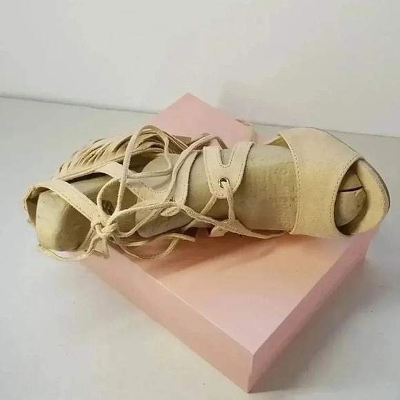 Qupid Grammy size 6 medium strappy heeled sandals - Picture 7 of 10